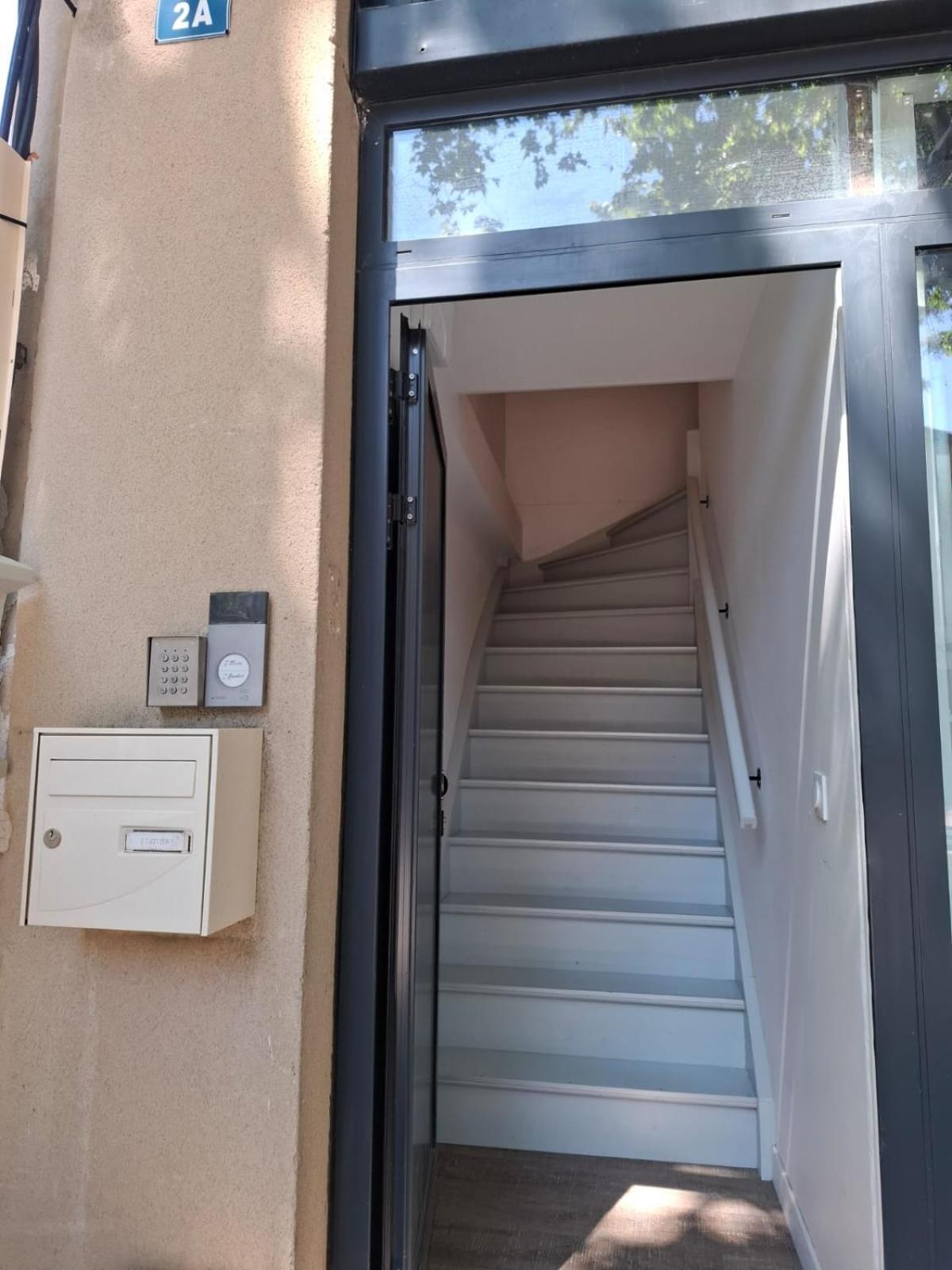 L'Amandier - Joli Appartement T3 Neuf Centre Ville A 2 Pas De La Rotonde Mirabeau Et Des Allees Provencales Aix-en-Provence Esterno foto